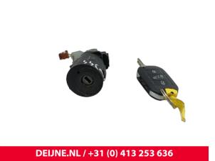 Citroen Jumpy Ignition lock + key O279806 photo 3