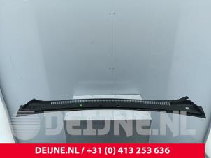 Gebruikte Paravan Volkswagen Transporter T5 2.0 TDI DRF Prijs € 54,45 Inclusief btw aangeboden door van Deijne Onderdelen Uden B.V.