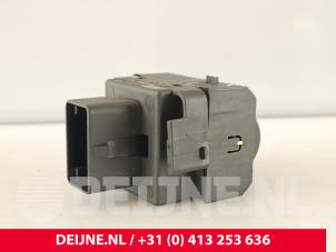 Volkswagen Transporter Cockpit dimmer O279982 foto 2