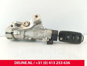 Volkswagen Transporter Ignition lock + key O279941 photo 3