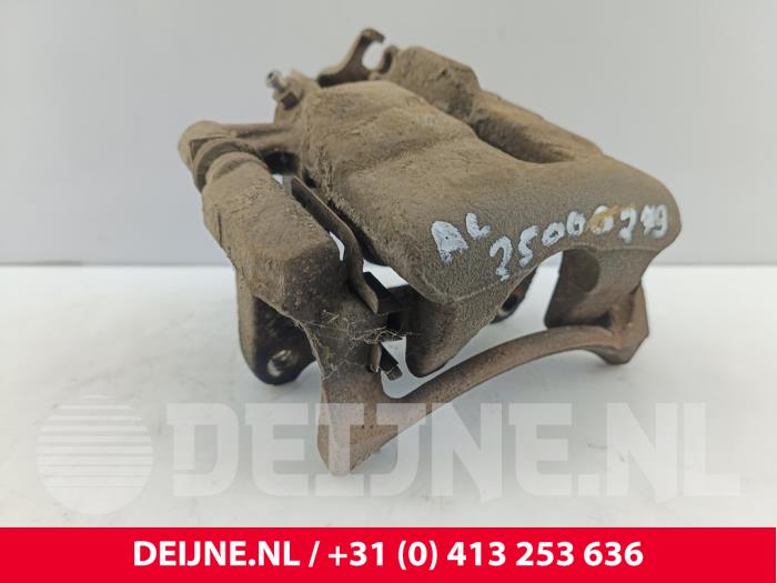 Volkswagen Transporter Remklauw (Tang) links-achter O279954
