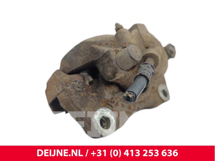 Volkswagen Transporter Remklauw (Tang) links-voor O279955