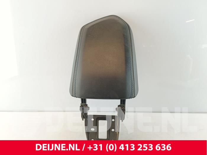 Lynk & Co 01 Armrest O279999