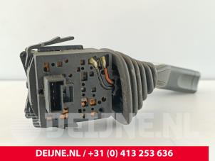 Opel Combo Indicator switch O280000 photo 3