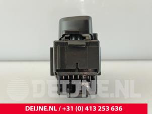 Volvo XC60 Central locking switch O280029 photo 3
