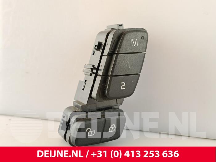 Volvo XC60 Central locking switch O280030