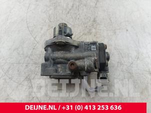 Volvo V40 Mechanical fuel pump O280035 photo 4