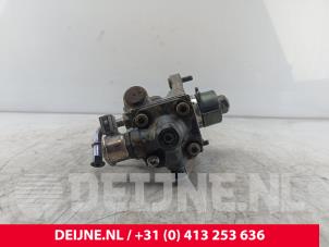 Volvo V40 Mechanical fuel pump O280035 photo 2