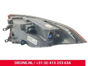 Porsche Cayenne Achterlicht rechts O280065 foto 3