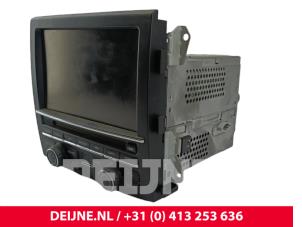 Porsche Cayenne Display Multi Media control unit O280083 photo 2