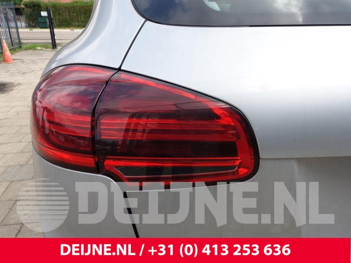 Porsche Cayenne Rücklicht links O280170