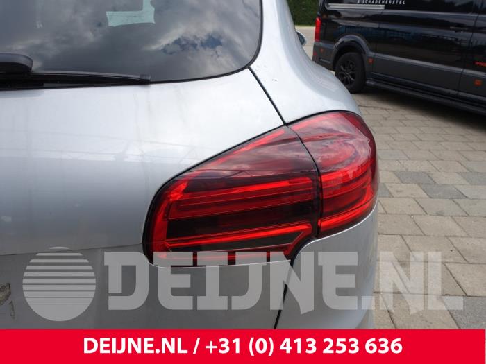 Porsche Cayenne Rücklicht rechts O280172