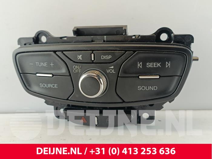 Ford Transit Radiobedienfeld O280193