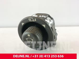 Gebruikte Schakelaar Spiegel Ford Transit 2.0 TDCi 16V Eco Blue 170 Prijs € 18,15 Inclusief btw aangeboden door van Deijne Onderdelen Uden B.V.