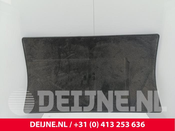Volvo XC90 Carpet O280329