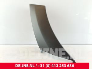 Nieuwe Sierlijst Mercedes Sprinter Prijs € 10,89 Inclusief btw aangeboden door van Deijne Onderdelen Uden B.V.