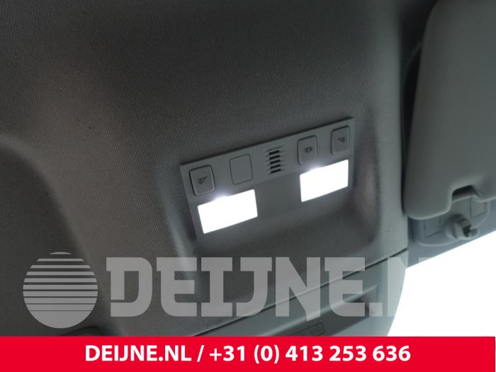 Volkswagen Crafter Innenbeleuchtung vorne O280361