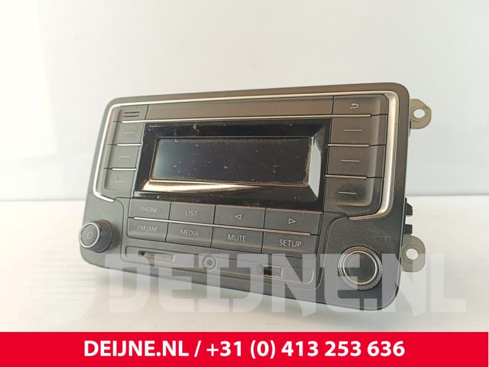 Volkswagen Transporter Displays Multi Media Anzeige O280441