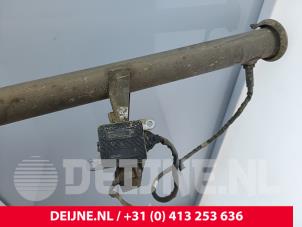 Opel Vivaro Katalysator O280549 foto 2