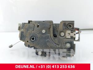 Volkswagen Caddy Türschlossmechanik 2-türig links O280553 foto 3