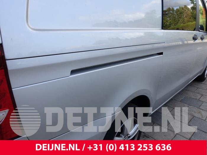 Mercedes Vito Schiebetür Schiene rechts O280651