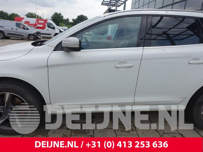 Volvo XC60 Tür 4-türig links vorne O280843