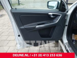 Volvo XC60 Portier 4Deurs links-voor O280843 foto 2