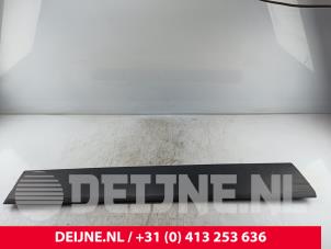 Gebruikte Sierlijst Fiat Talento 2.0 EcoJet BiTurbo 145 Prijs € 48,40 Inclusief btw aangeboden door van Deijne Onderdelen Uden B.V.