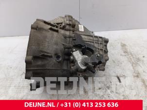 Ford Transit Versnellingsbak O281003 foto 2