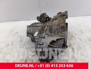 Ford Transit Versnellingsbak O281003 foto 4