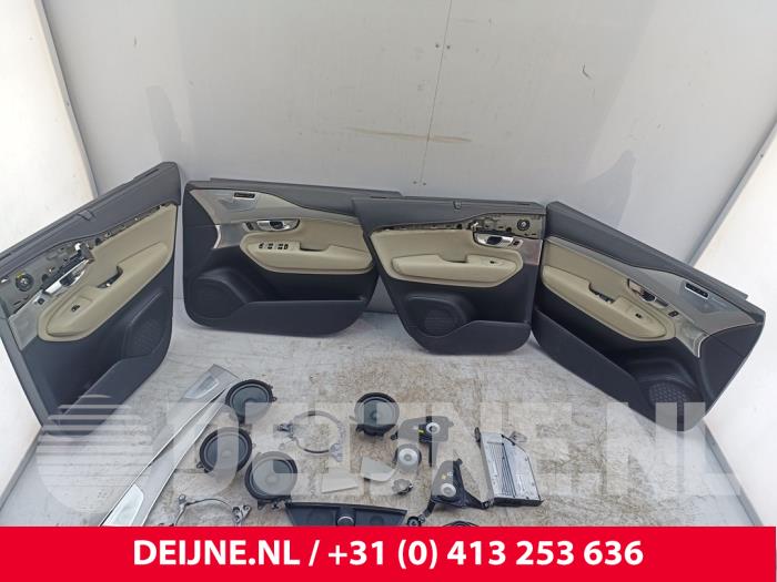 Volvo XC90 Lautsprecherset O281017