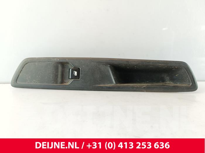Peugeot Expert Electric window switch O281024
