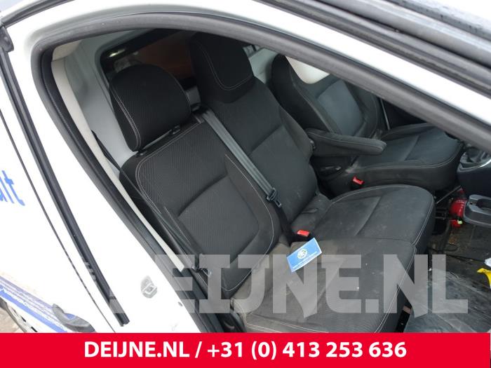 Renault Trafic Double front seat, right O281118