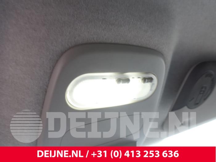 Renault Trafic Interior lighting, front O281119