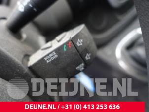 Renault Trafic Combischakelaar Stuurkolom O281123 foto 3