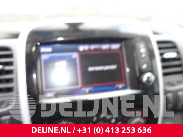 Renault Trafic Display Multi Media control unit O281124