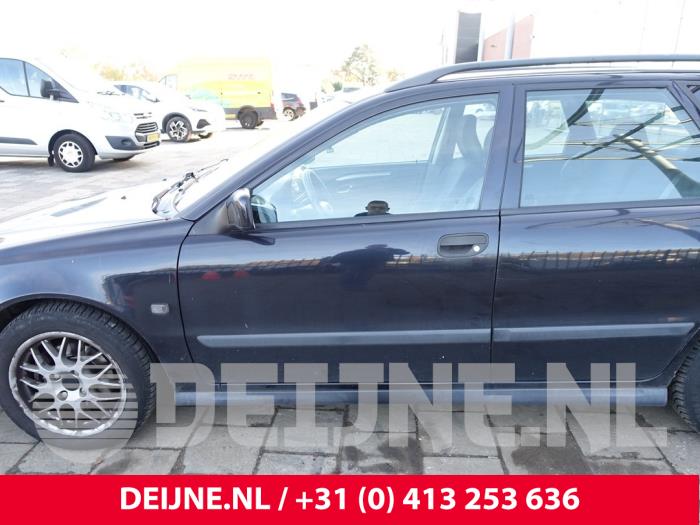Volvo V40 Portier 4Deurs links-voor O281310