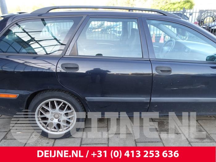 Volvo V40 Portier 4Deurs rechts-achter O281311