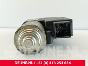 Volvo C70 Achterklep motor O281173 foto 3
