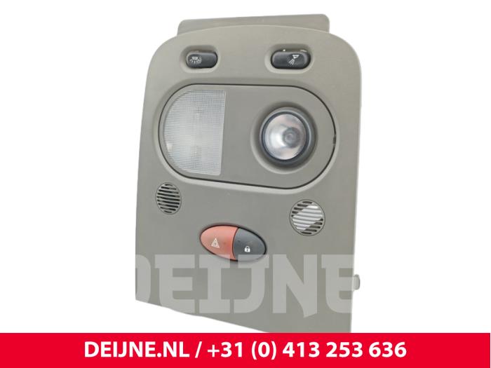 Renault Master Innenbeleuchtung vorne O281198