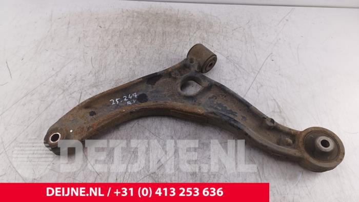 Renault Master Draagarm onder rechts-voor O281205