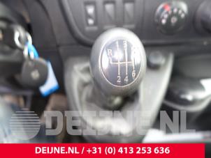 Gebruikte Pook Renault Master III (FV) 2.3 dCi 125 16V FWD Prijs € 36,30 Inclusief btw aangeboden door van Deijne Onderdelen Uden B.V.