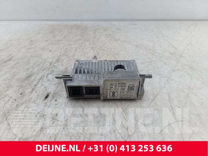 Mercedes eSprinter Front camera O281385
