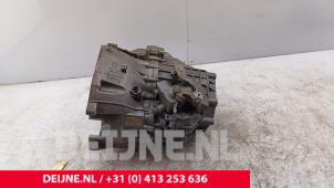 Ford Transit Versnellingsbak O281443 foto 4