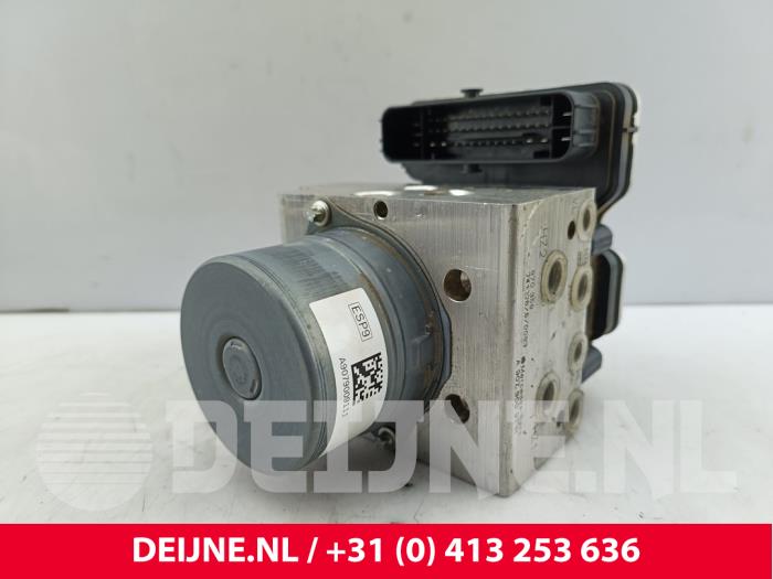 Mercedes eSprinter ABS Pomp O281392