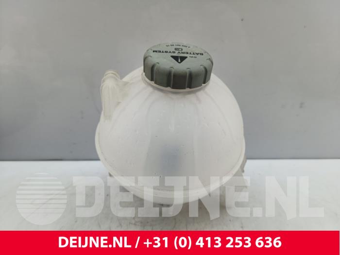 Mercedes eSprinter Ausgleichsbehälter O281415