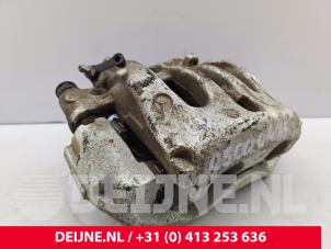 Mercedes eSprinter Remklauw (Tang) links-voor O281425 foto 2