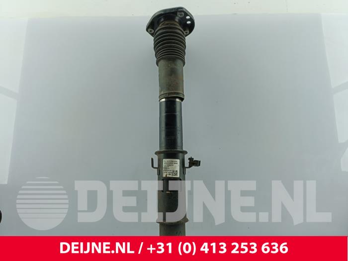 Mercedes eSprinter Stoßdämpfer rechts vorne O281433