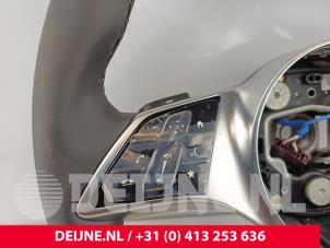 Mercedes eSprinter Lenkrad O281436 foto 2
