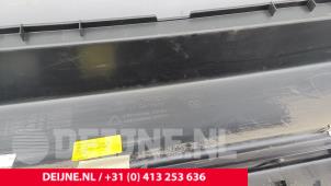 Mercedes eSprinter Treeplank achter O281439 foto 3